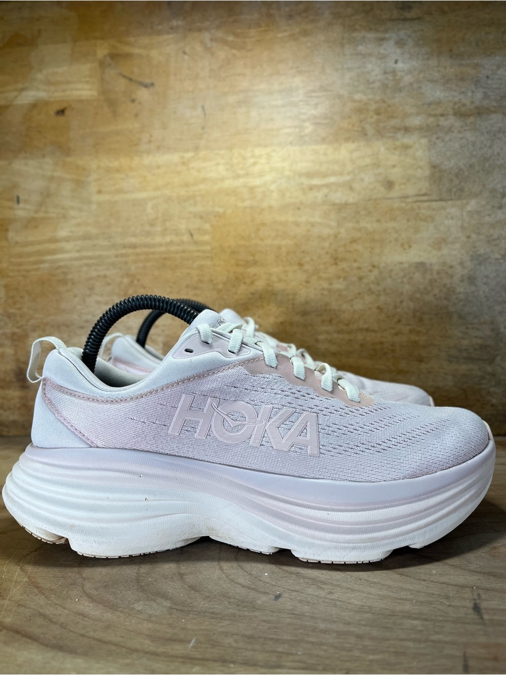 Hoka One One Bondi 8 Womens Size 8.5 Running Shoes Sneakers Cosmic Pearl Pink